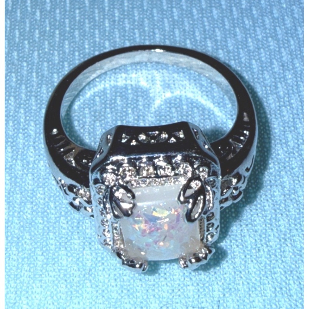 Statement Ring Women Size 11 NEW Faux Opal Filigree Silver Tone Halo